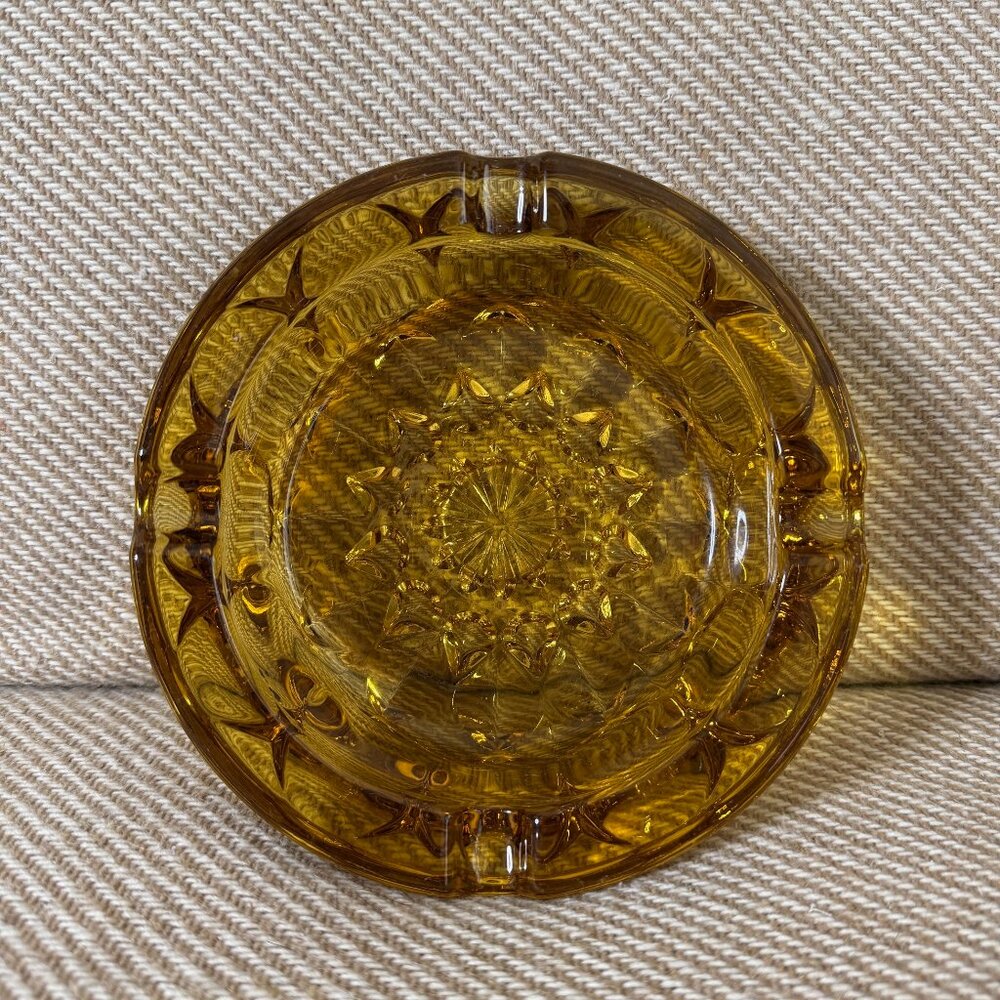 Vintage Anchor Hocking Glass Ashtray Fairfield Starburst Amber MCM 6" Heavy